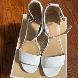 Michael Kors Elegant White Sandals